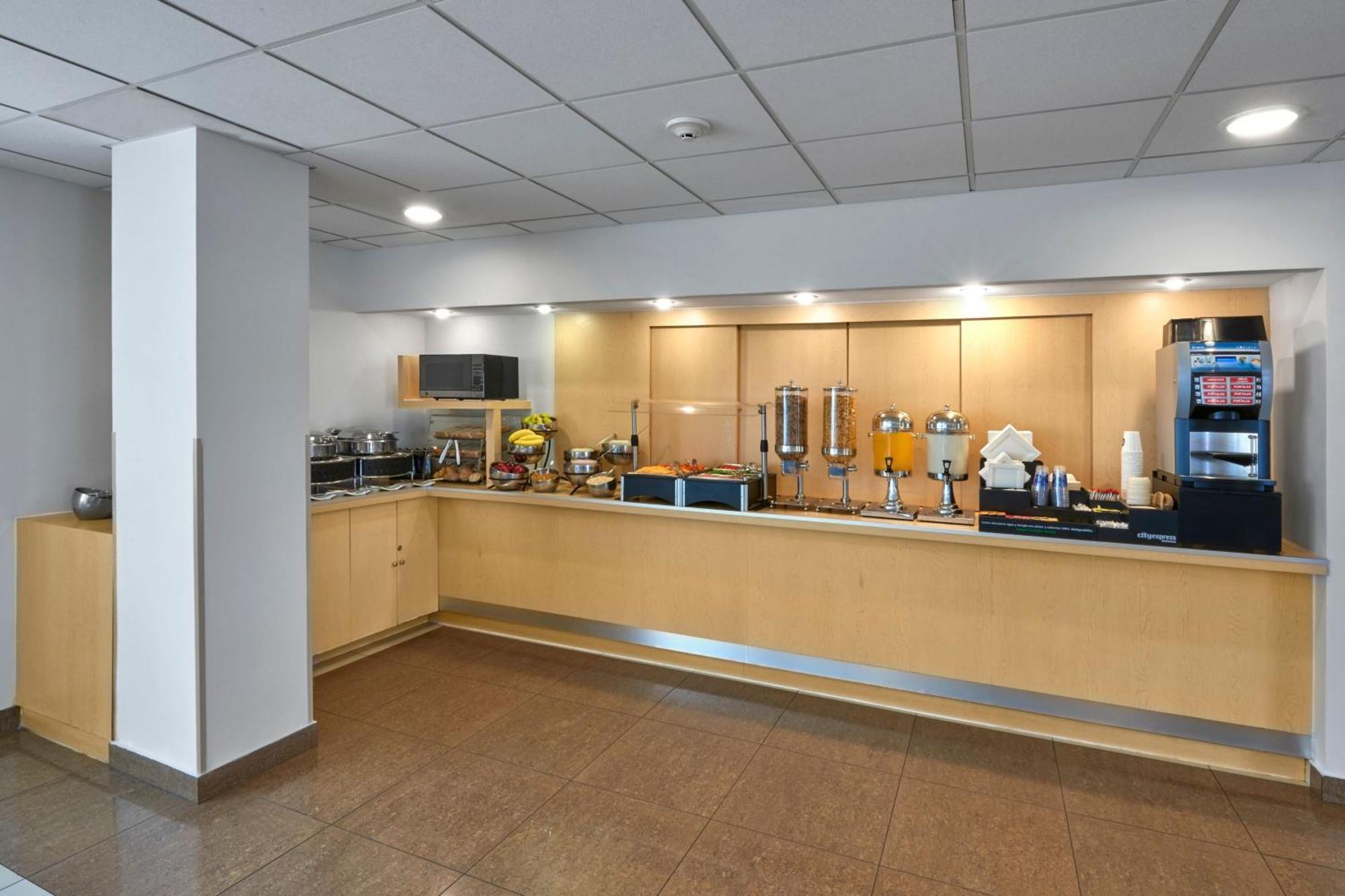 City Express By Marriott Saltillo Sur Extérieur photo