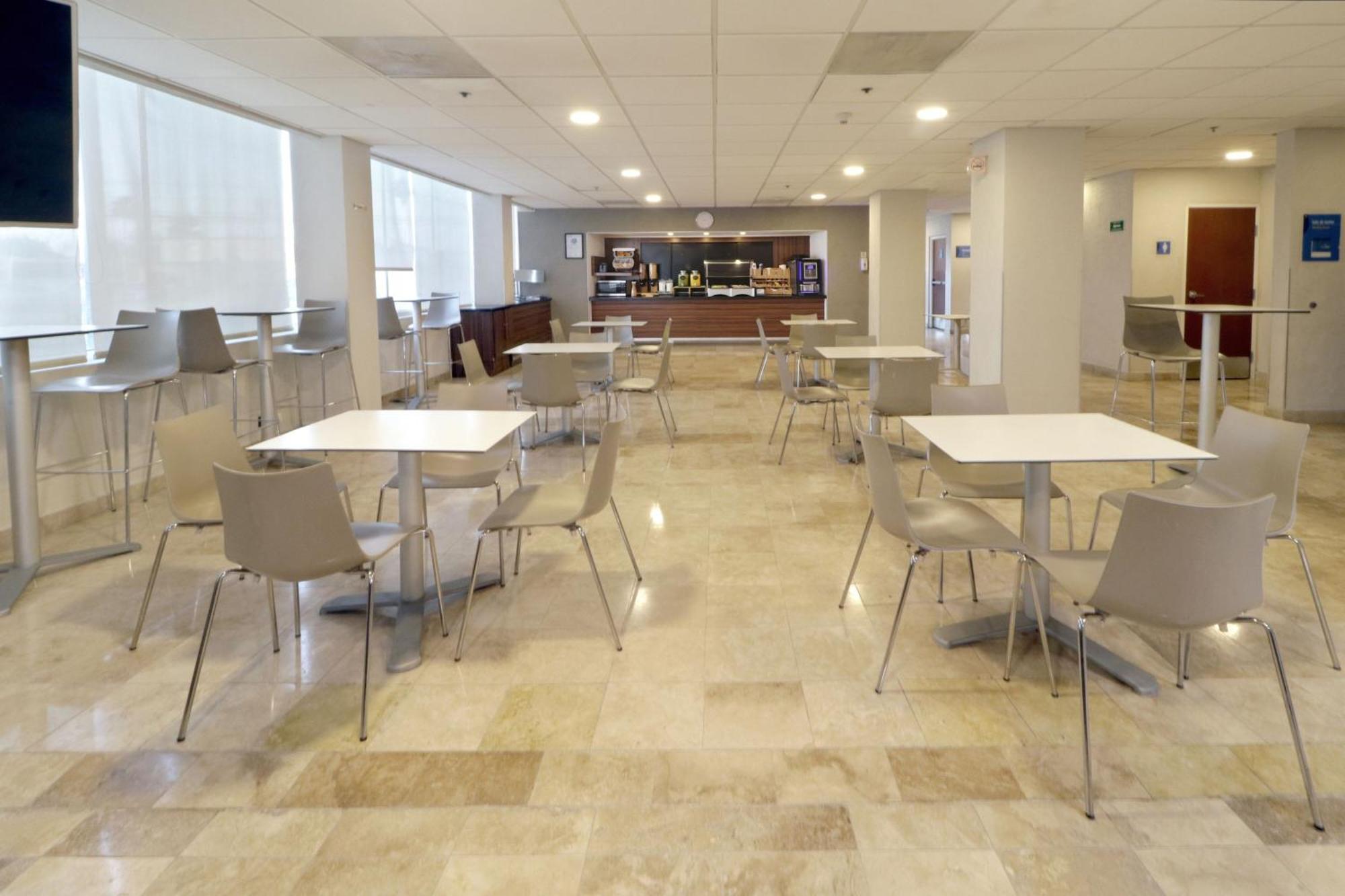 City Express By Marriott Saltillo Sur Extérieur photo