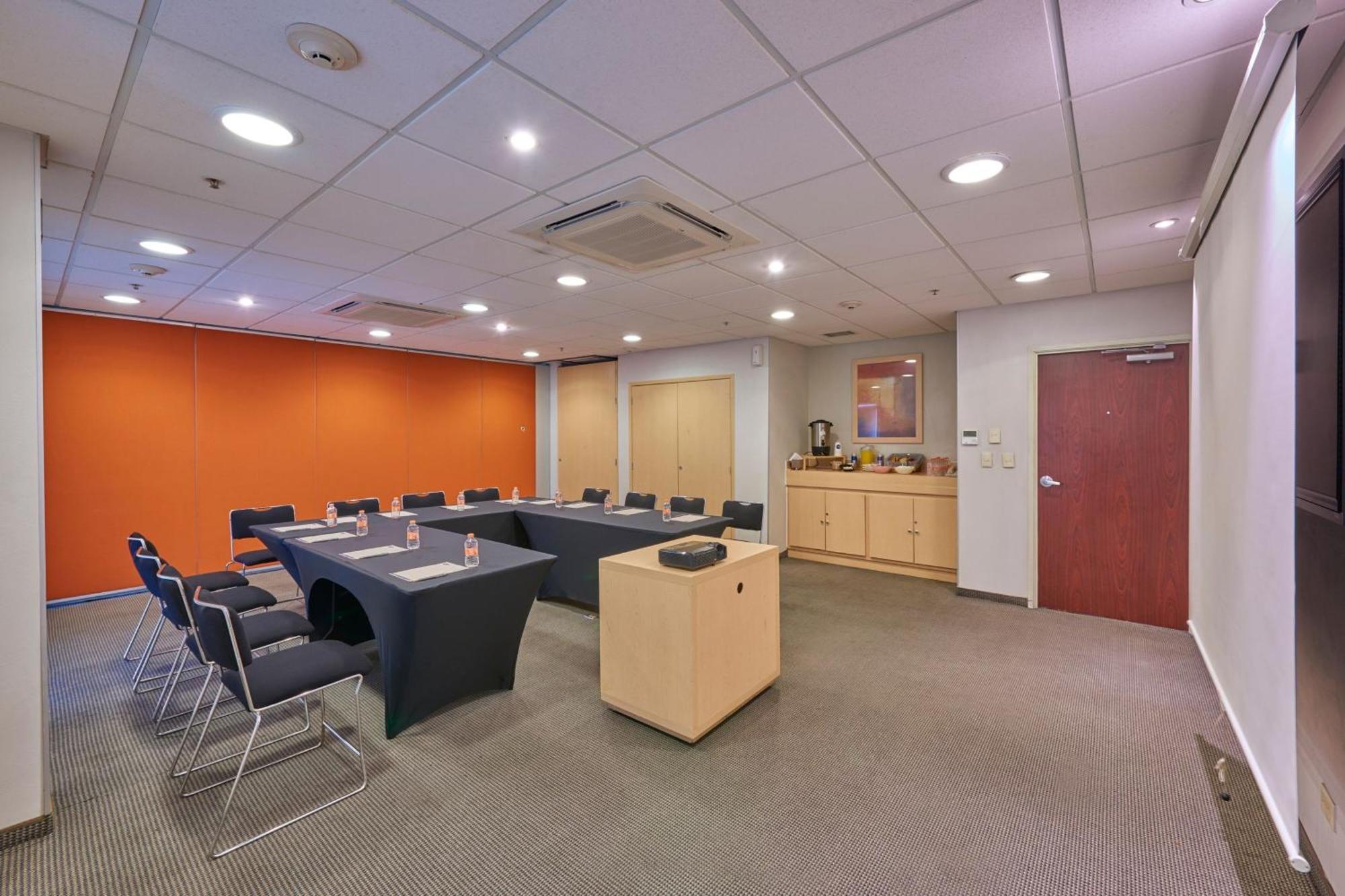City Express By Marriott Saltillo Sur Extérieur photo