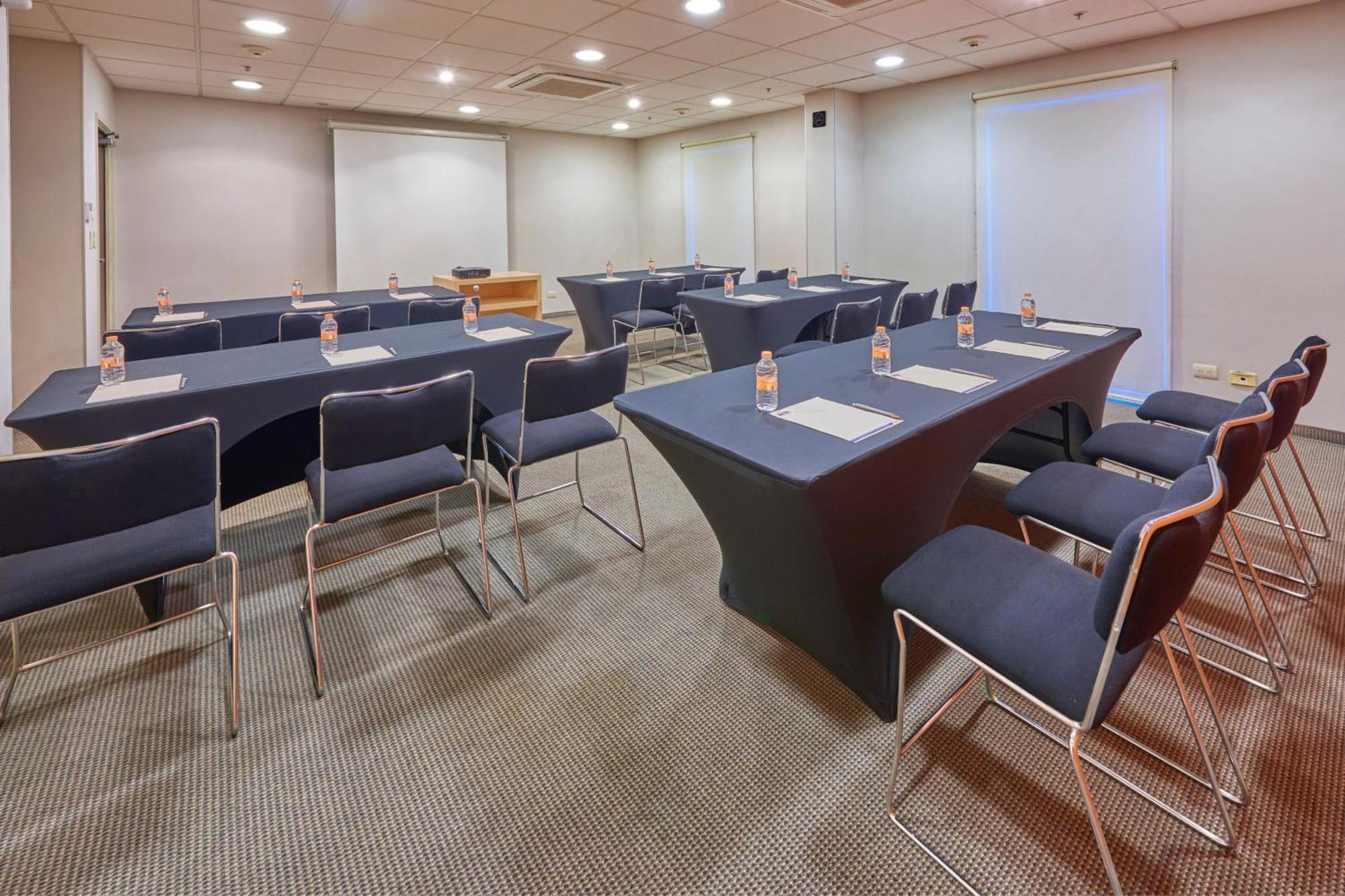 City Express By Marriott Saltillo Sur Extérieur photo